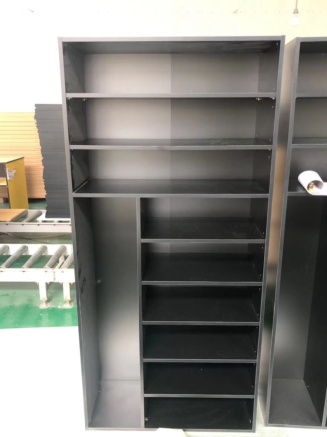 靴のキャビネット