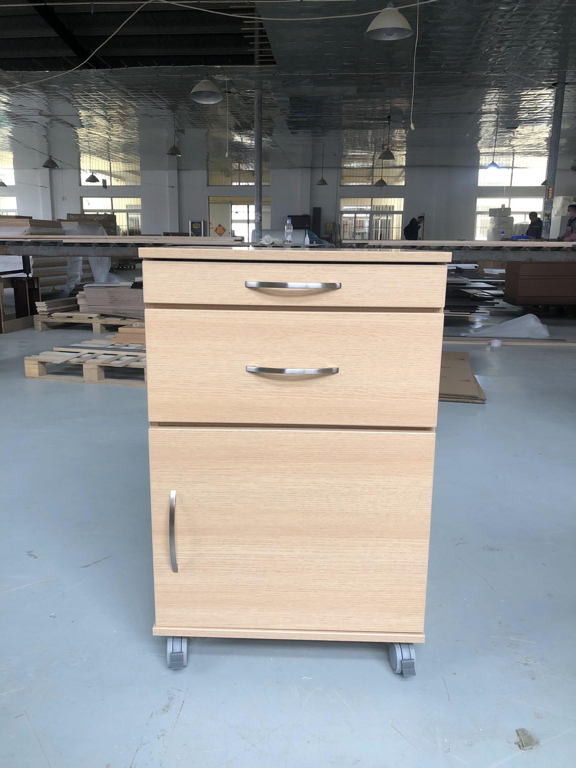 サイドテーブル